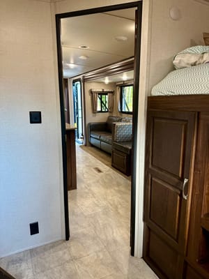 The Hutchins' Palomino 312TSQBK Travel Trailer