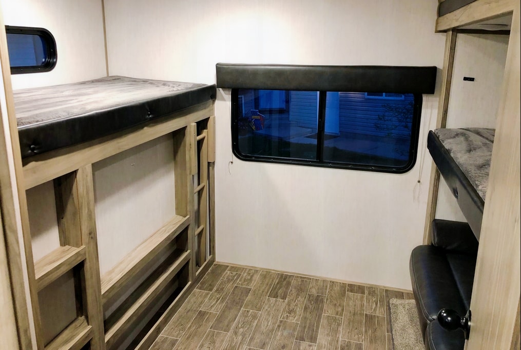Lisa’s Family Fun Camping Adventures! 2021- Sleeps 8 Comfortably!