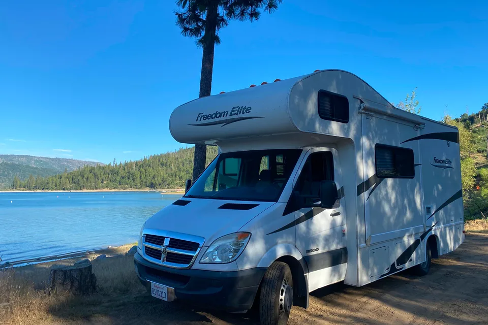Travis's Thor Freedom Elite Mercedes Sprinter Diesel Class C