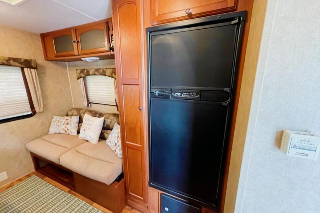Liz and Steven's Dutchmen Coleman  Travel Trailer