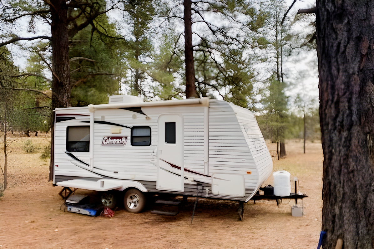 Liz and Steven's Dutchmen Coleman  Travel Trailer