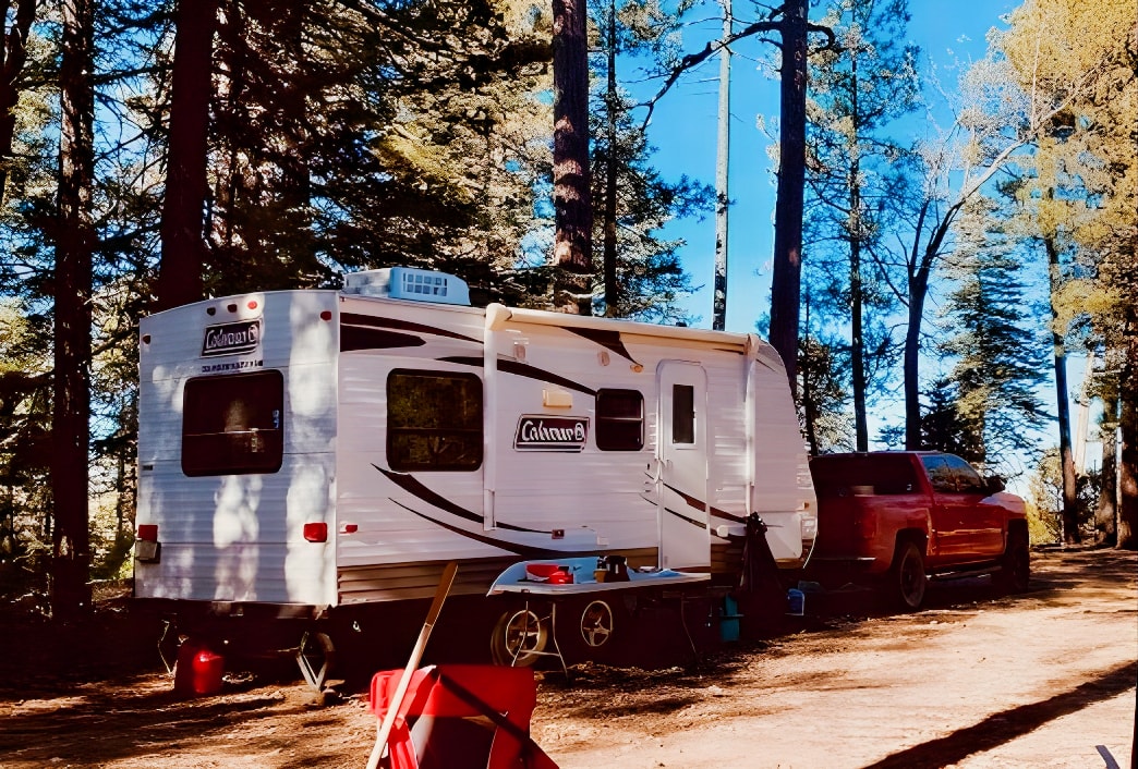 Liz and Steven's Dutchmen Coleman  Travel Trailer
