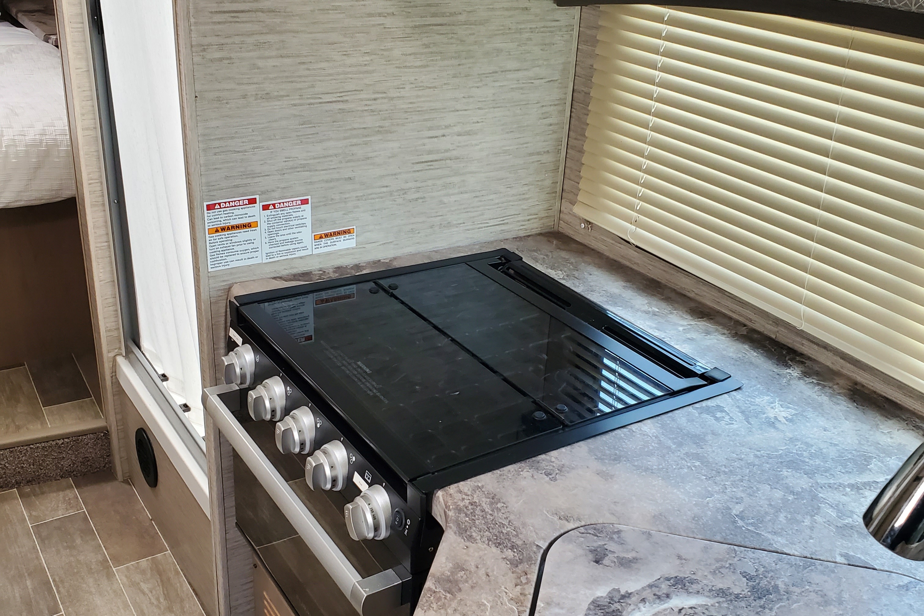 Queenie's RV BnB 