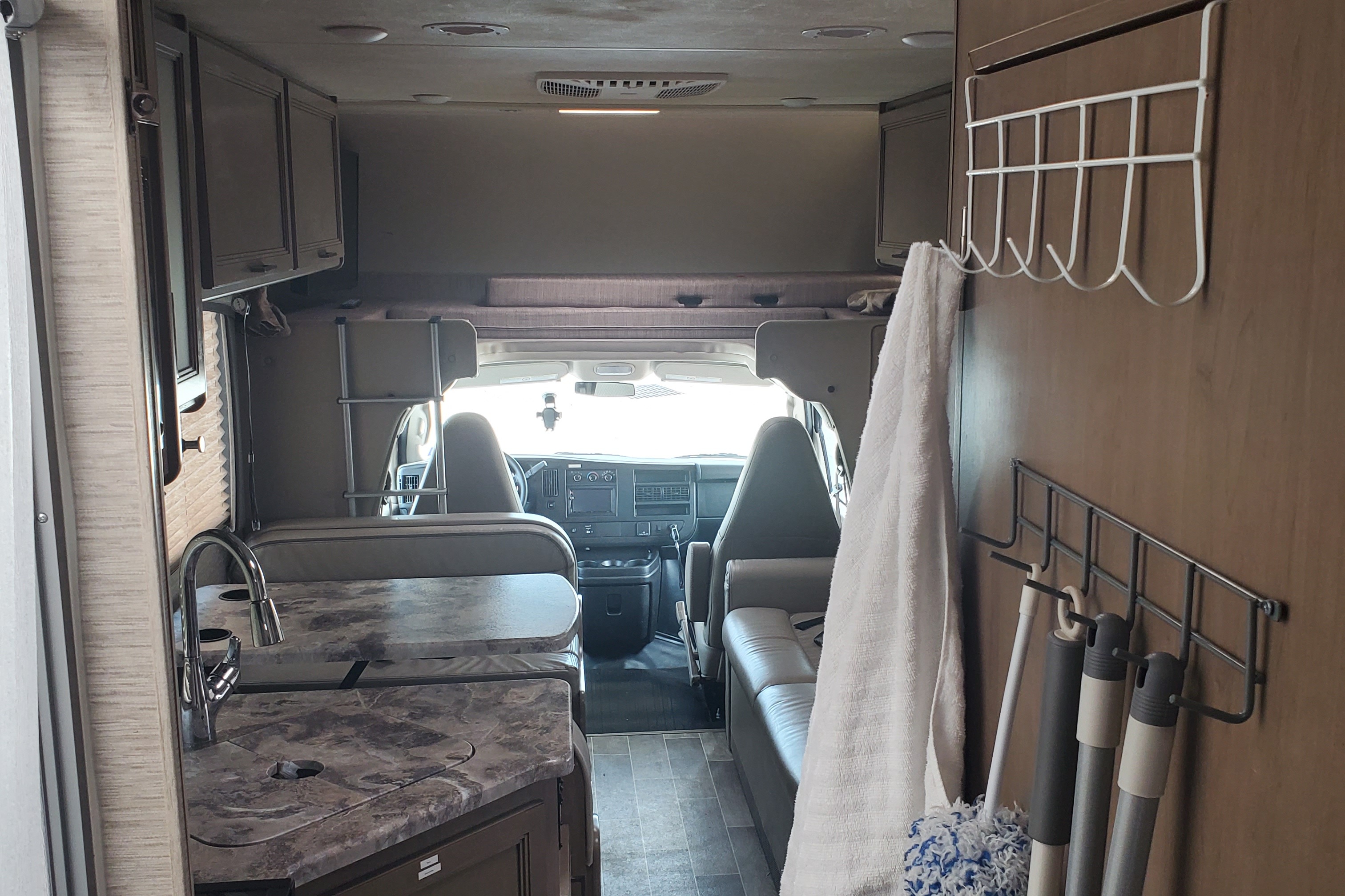 Queenie's RV BnB 