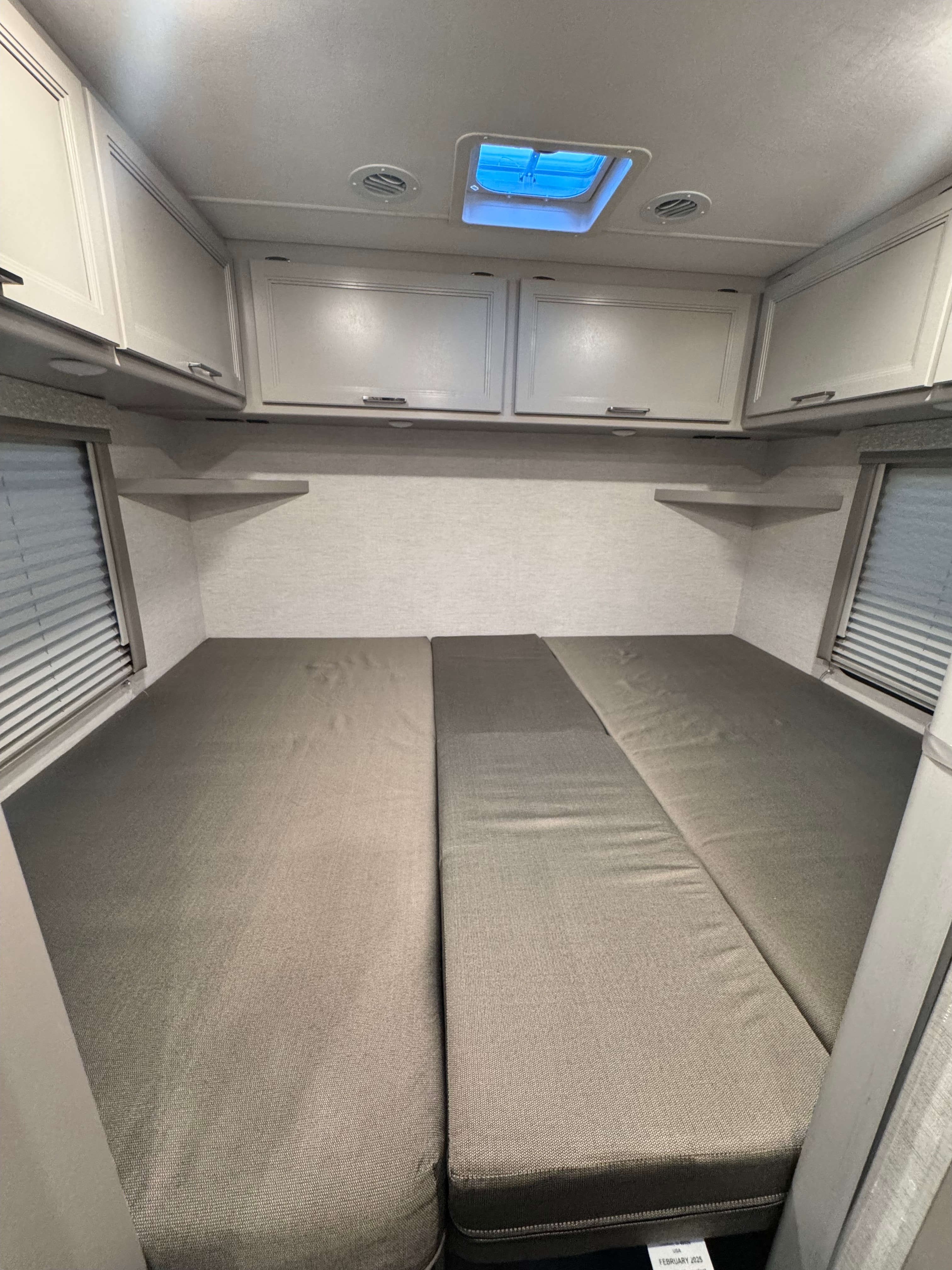 2025 Thor Four Winds | Family-Friendly | Fully Stocked | Easy to Drive