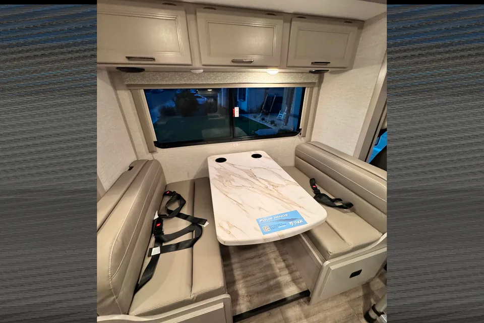 2025 Thor Four Winds | Family-Friendly | Fully Stocked | Easy to Drive