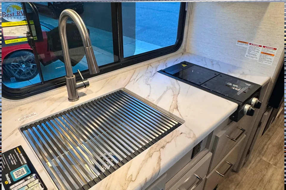 2025 Thor Four Winds | Family-Friendly | Fully Stocked | Easy to Drive