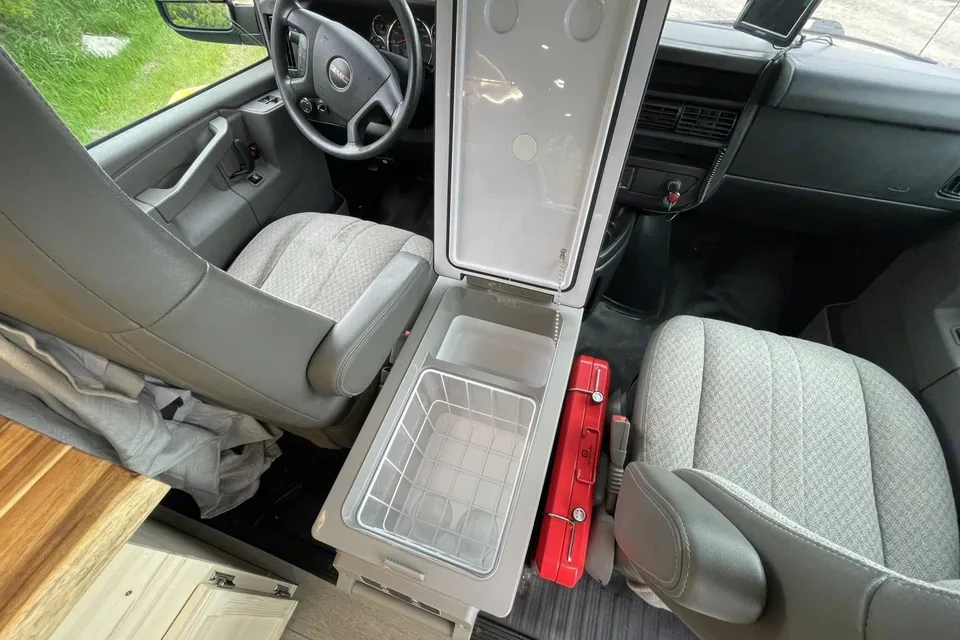 Jasper the Camper Van