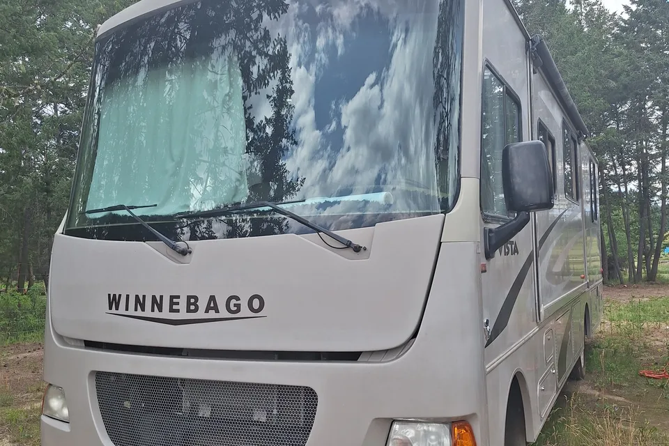 RV by the Lake - Canyon View