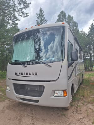 RV by the Lake - Canyon View