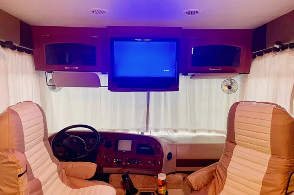 Easy to Drive Everything Included 2007 Four Winds