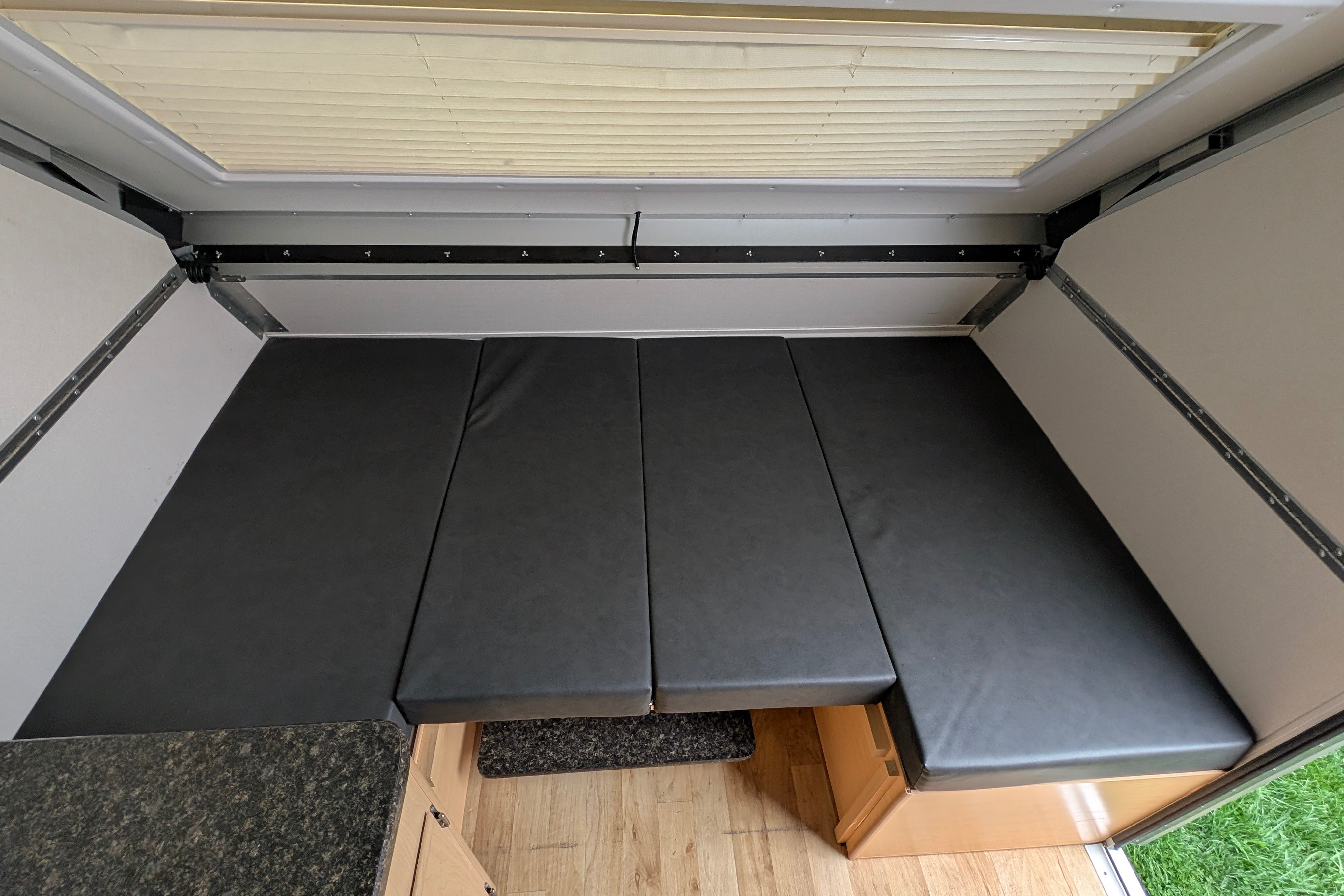 The Glamp-Liner