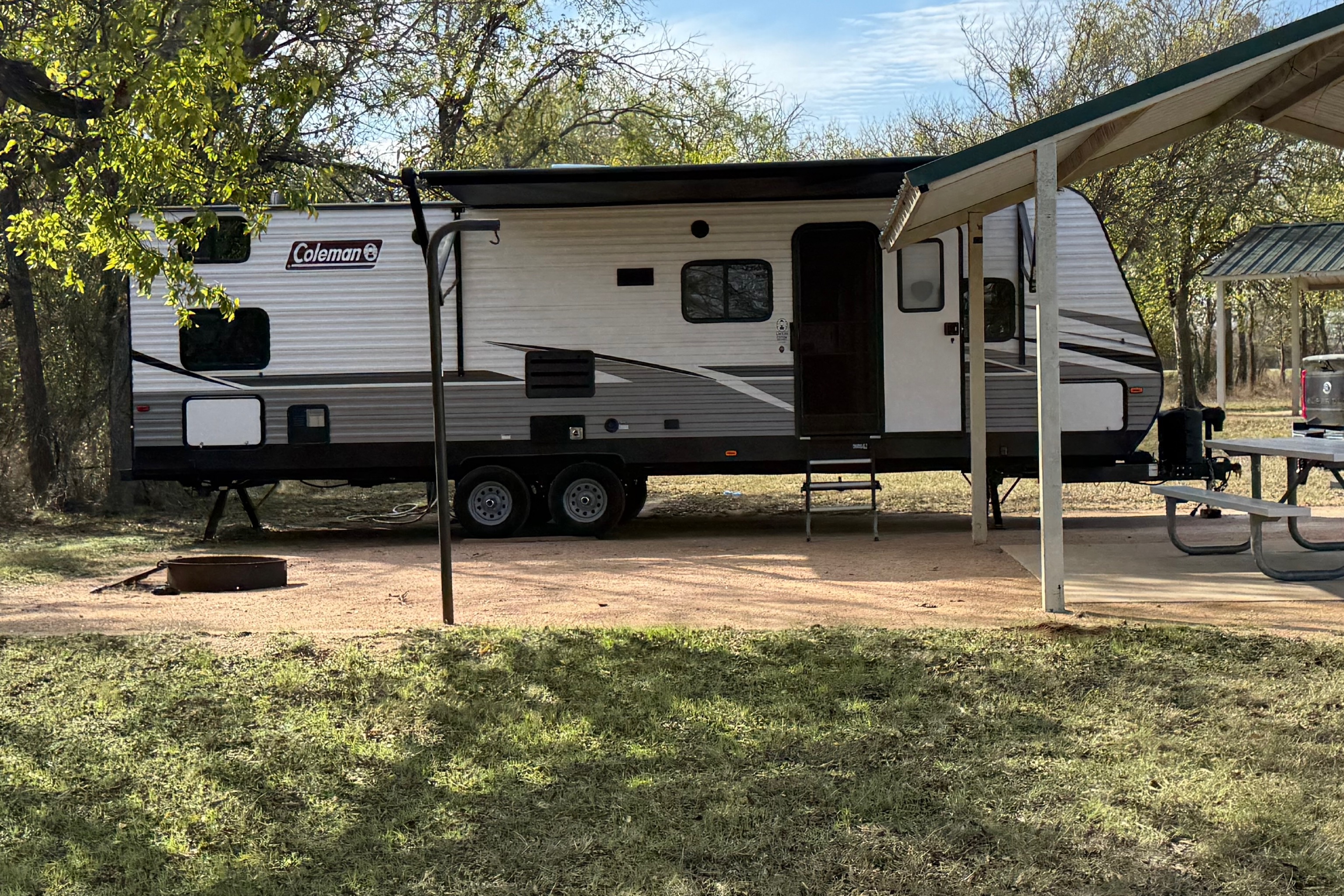 Jeffery's Coleman Lantern 295QB Travel Trailer