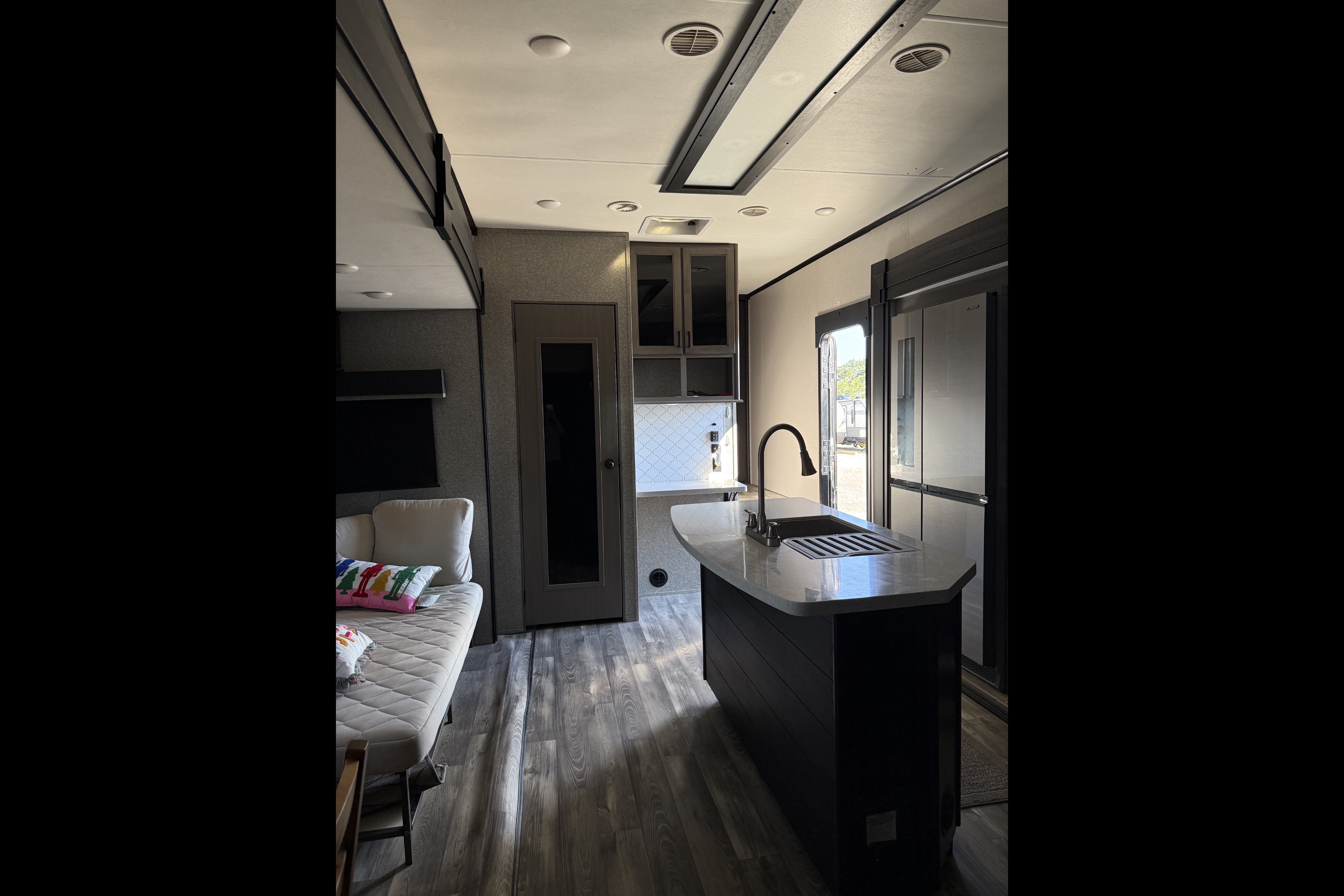 Teela's Highland Ridge RV Mesa Ridge XLT Fifth Wheel