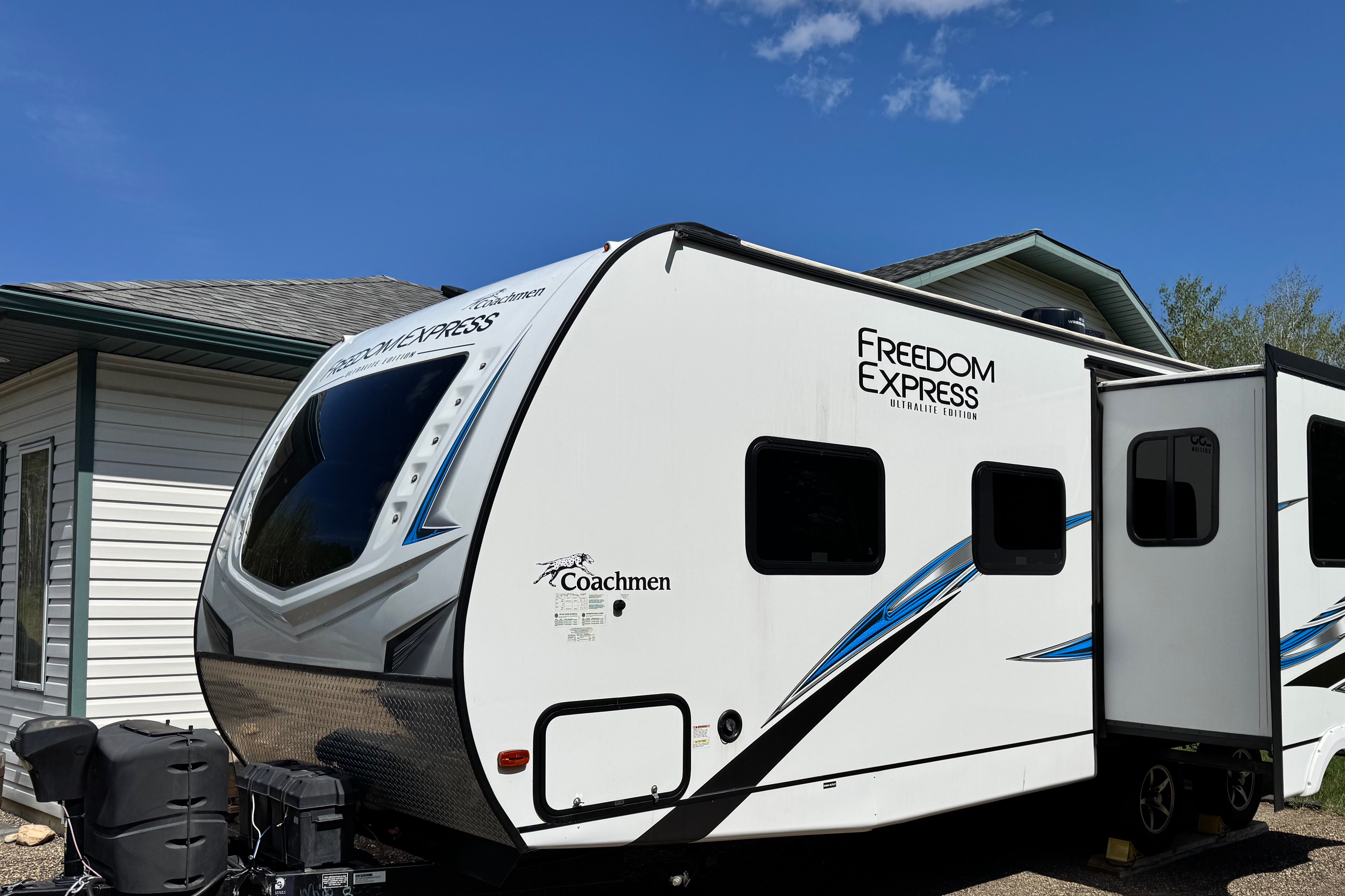 Whiteson's Coachmen 252 RBS Freedom Express Travel Trailer