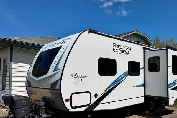 Whiteson's Coachmen 252 RBS Freedom Express Travel Trailer