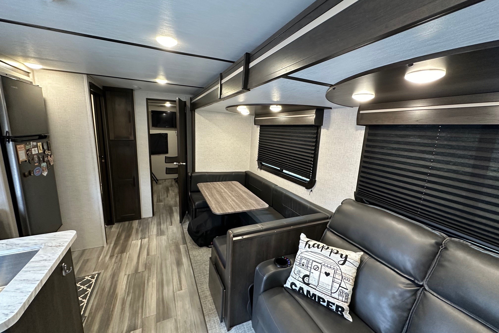 2022 Cruiser Aire 33BHB - Big Family RV Rentals