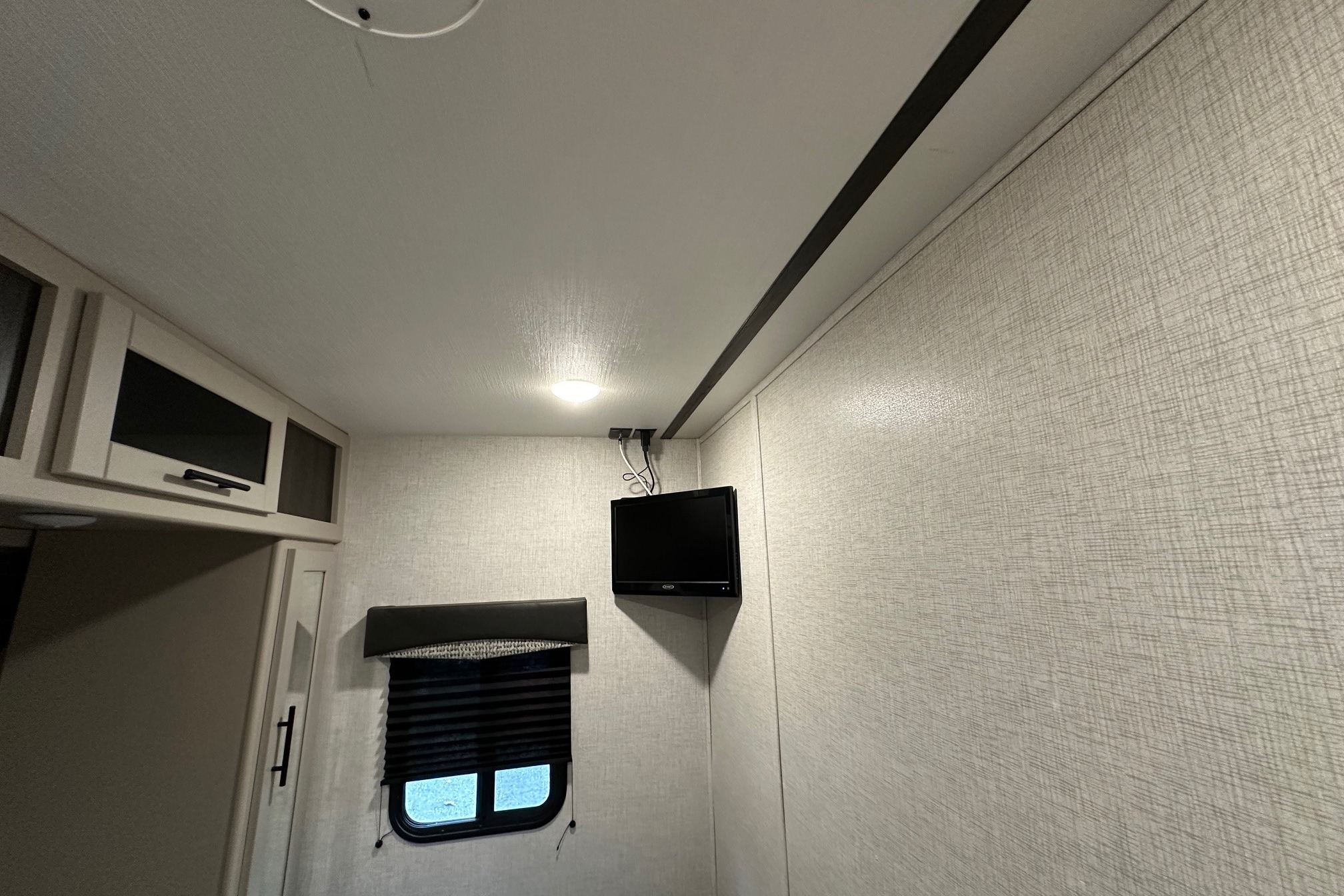 2022 Cruiser Aire 33BHB - Big Family RV Rentals