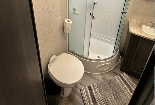 2022 Cruiser Aire 33BHB - Big Family RV Rentals