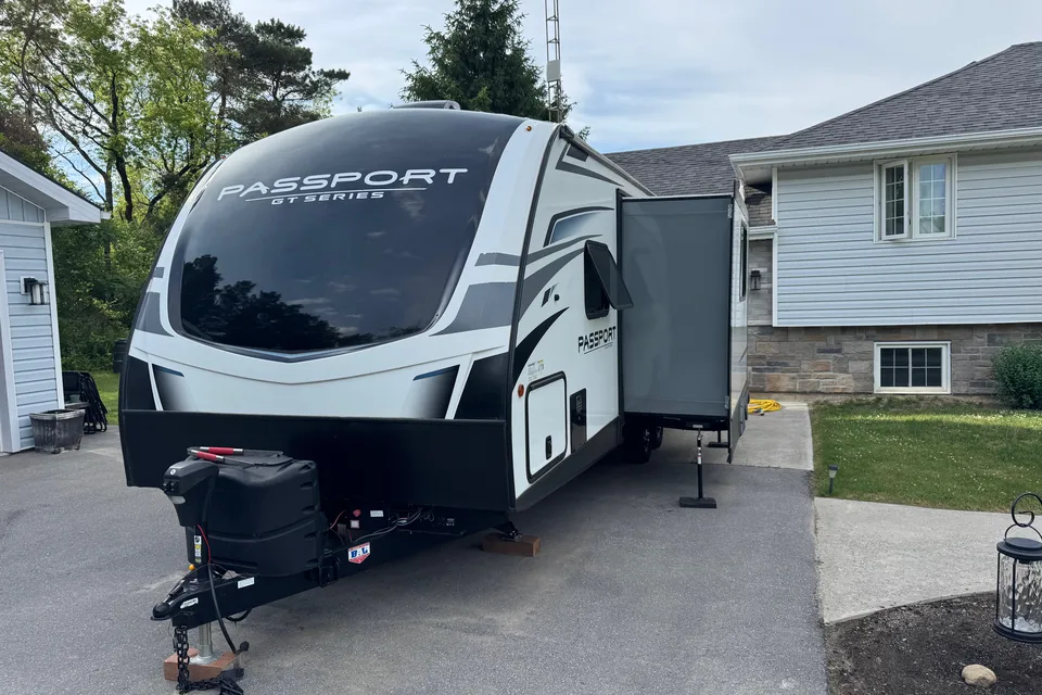 D&K Keystone 2400 RB Travel Trailer