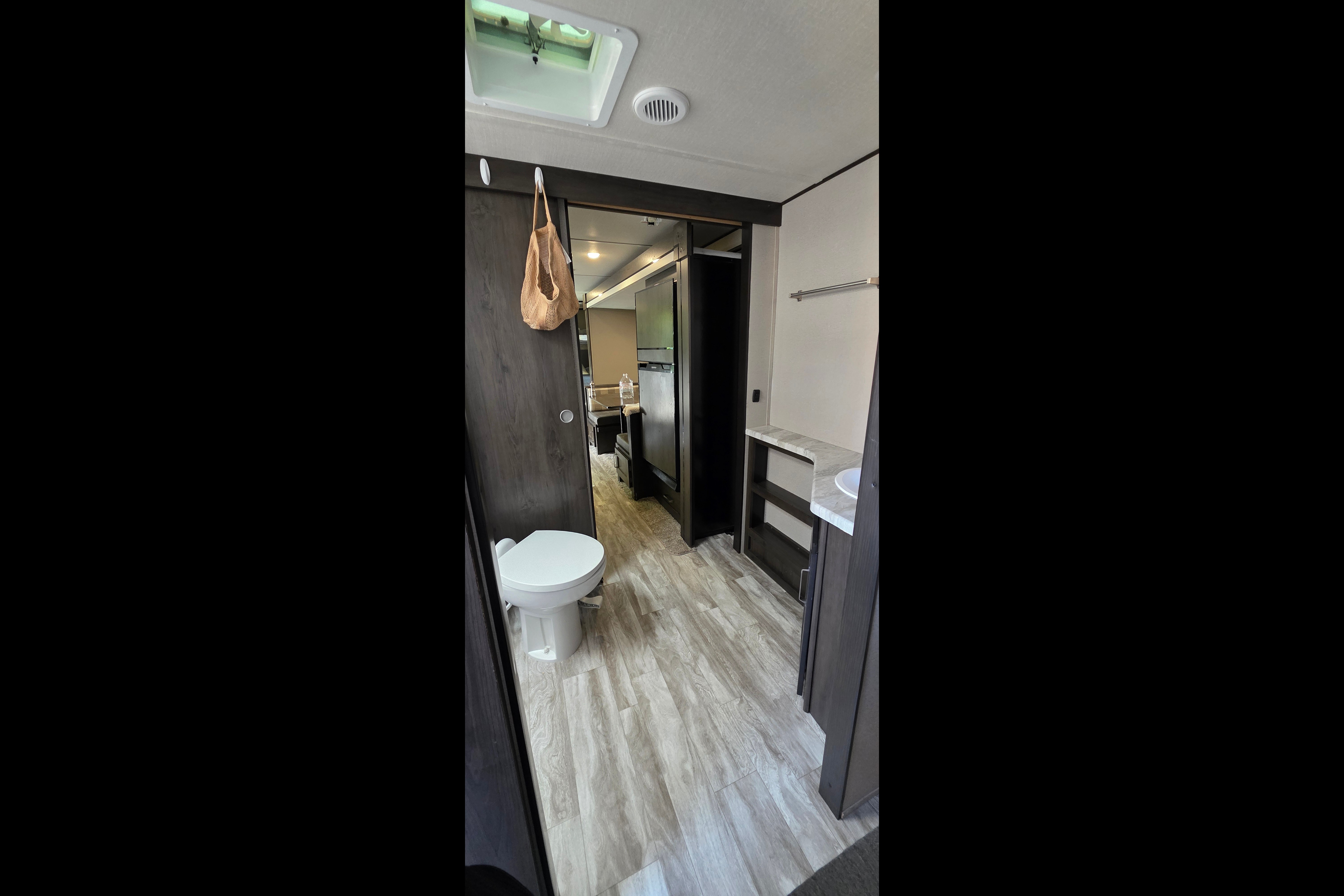 2021 Grand Design Xplor 265 bunk house family/pet friendly