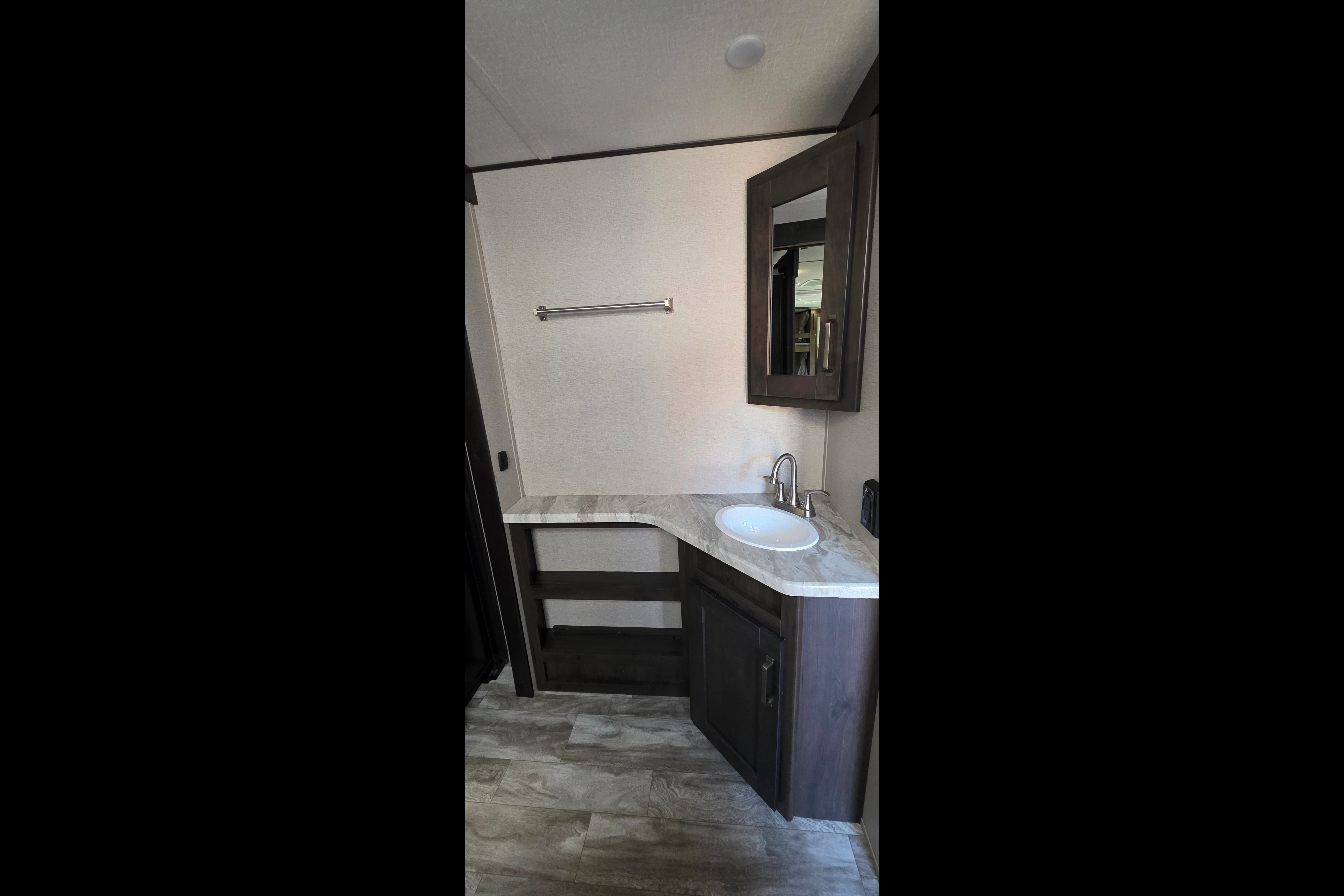 2021 Grand Design Xplor 265 bunk house family/pet friendly