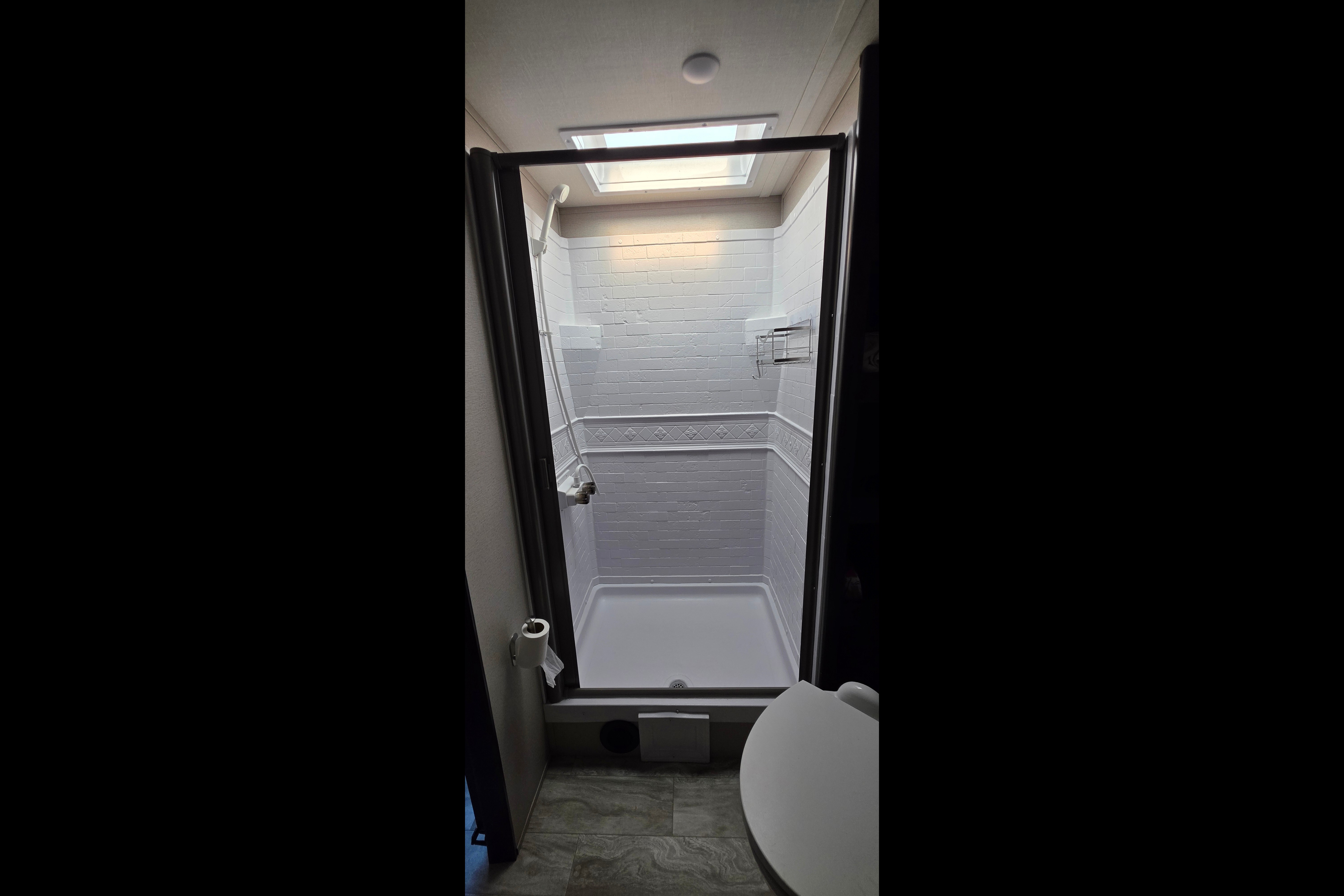 2021 Grand Design Xplor 265 bunk house family/pet friendly