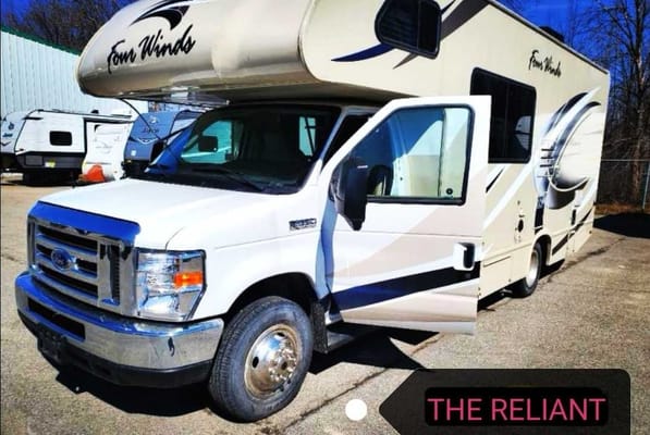 "THE RELIANT" - Thor Four Winds 23U Class C