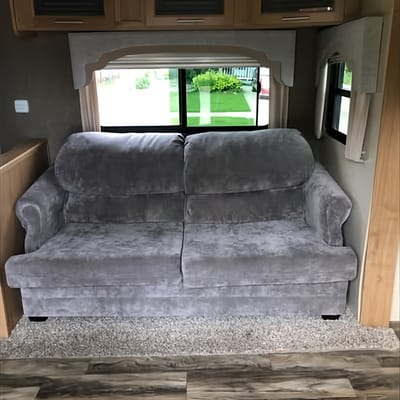 Wheelchair accessible RV travel trailer