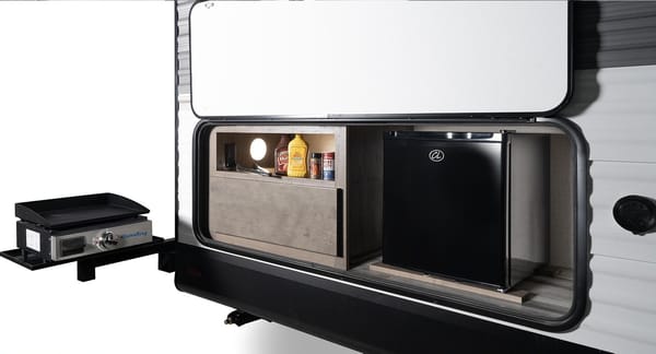 Cheerful 2024 Travel Trailer