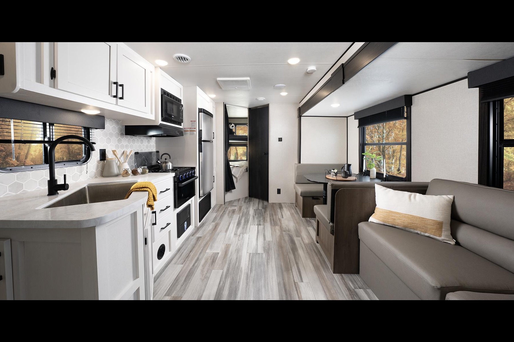 Cheerful 2024 Travel Trailer