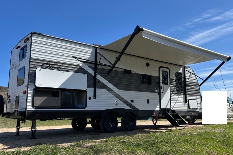 Cheerful 2024 Travel Trailer