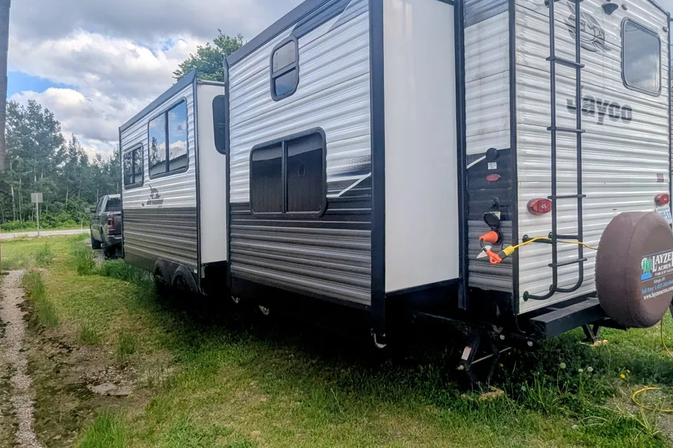 Destiny's Family Fun Travel Trailer w Kitchen Island