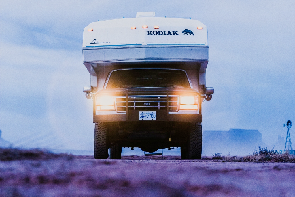 Camper Truck - 2005 Ford F250 (red) + Kodiak K99