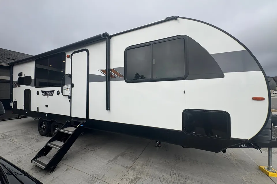 BRIANNA's Forest River Wildwood x-lite Travel Trailer