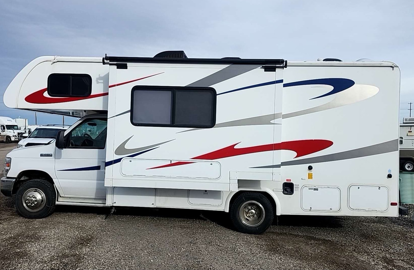 Fleet #C9 Class C with Dinette Slideout – Spacious Luxury for Families (Sleeps 4 Adults, 2 Children)