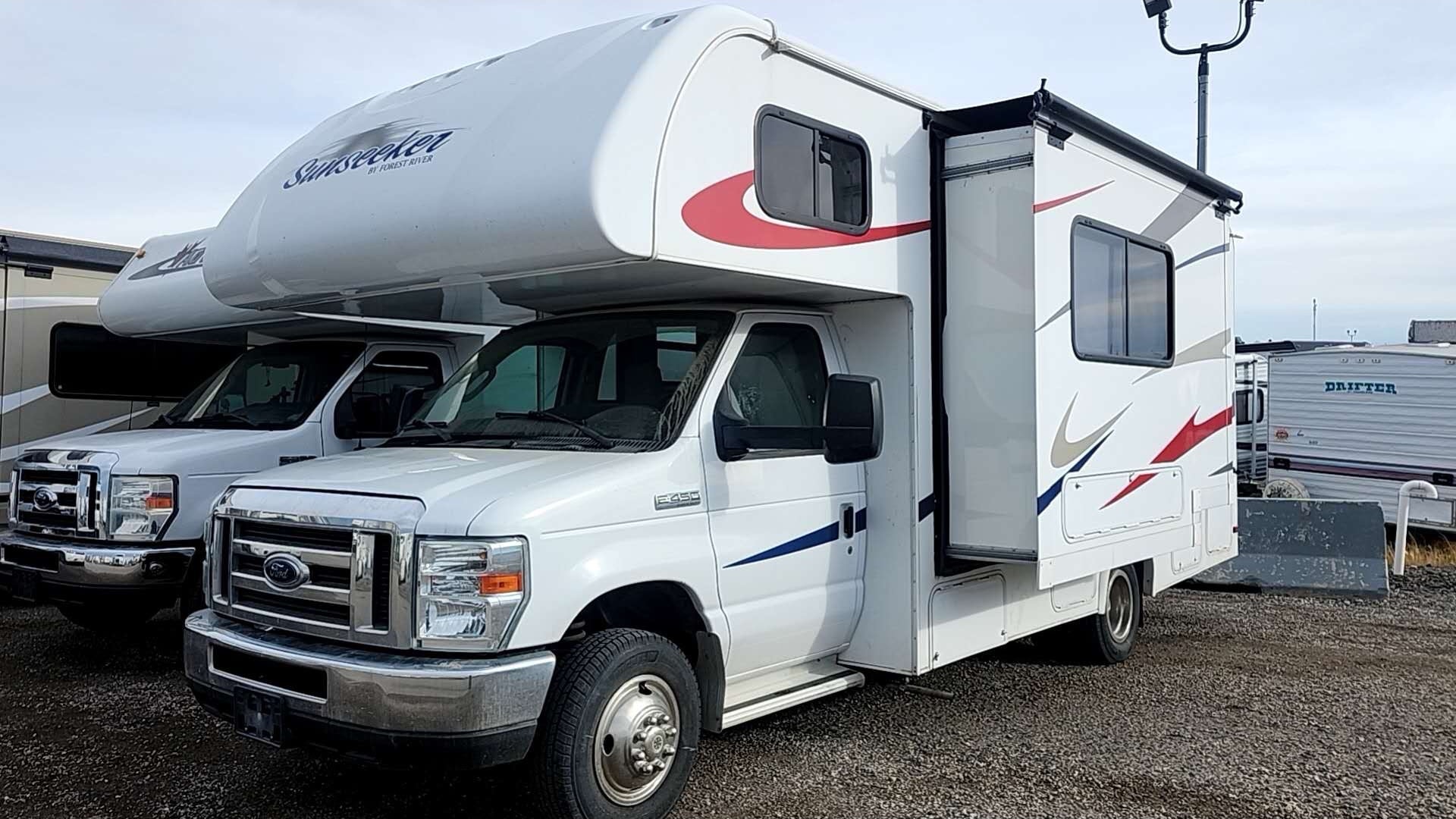 Fleet #C9 Class C with Dinette Slideout – Spacious Luxury for Families (Sleeps 4 Adults, 2 Children)