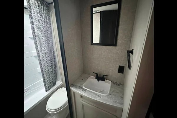 Hideaway RV rentals Fur baby friendly Jayco jay flight 264bh