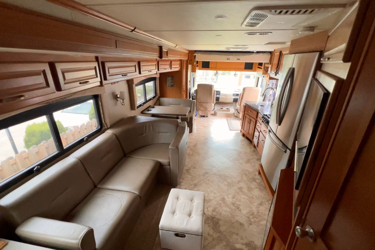 David's Fleetwood Bounder 35K Class A (Fully Stocked)