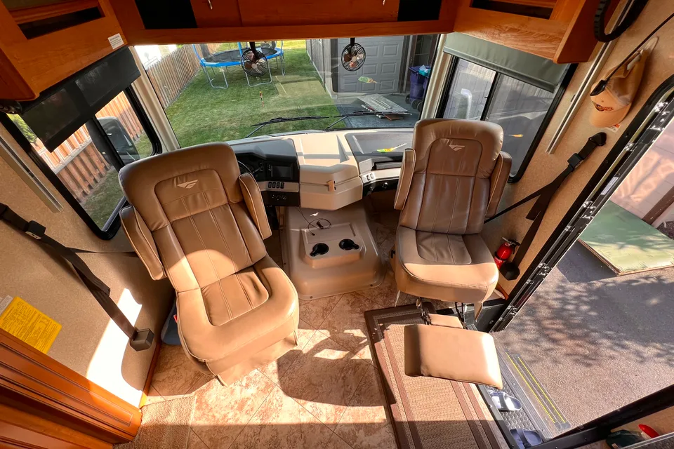 David's Fleetwood Bounder 35K Class A (Fully Stocked)
