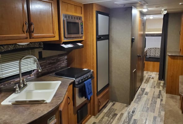 Cole's Starcraft 309 BHL Travel Trailer