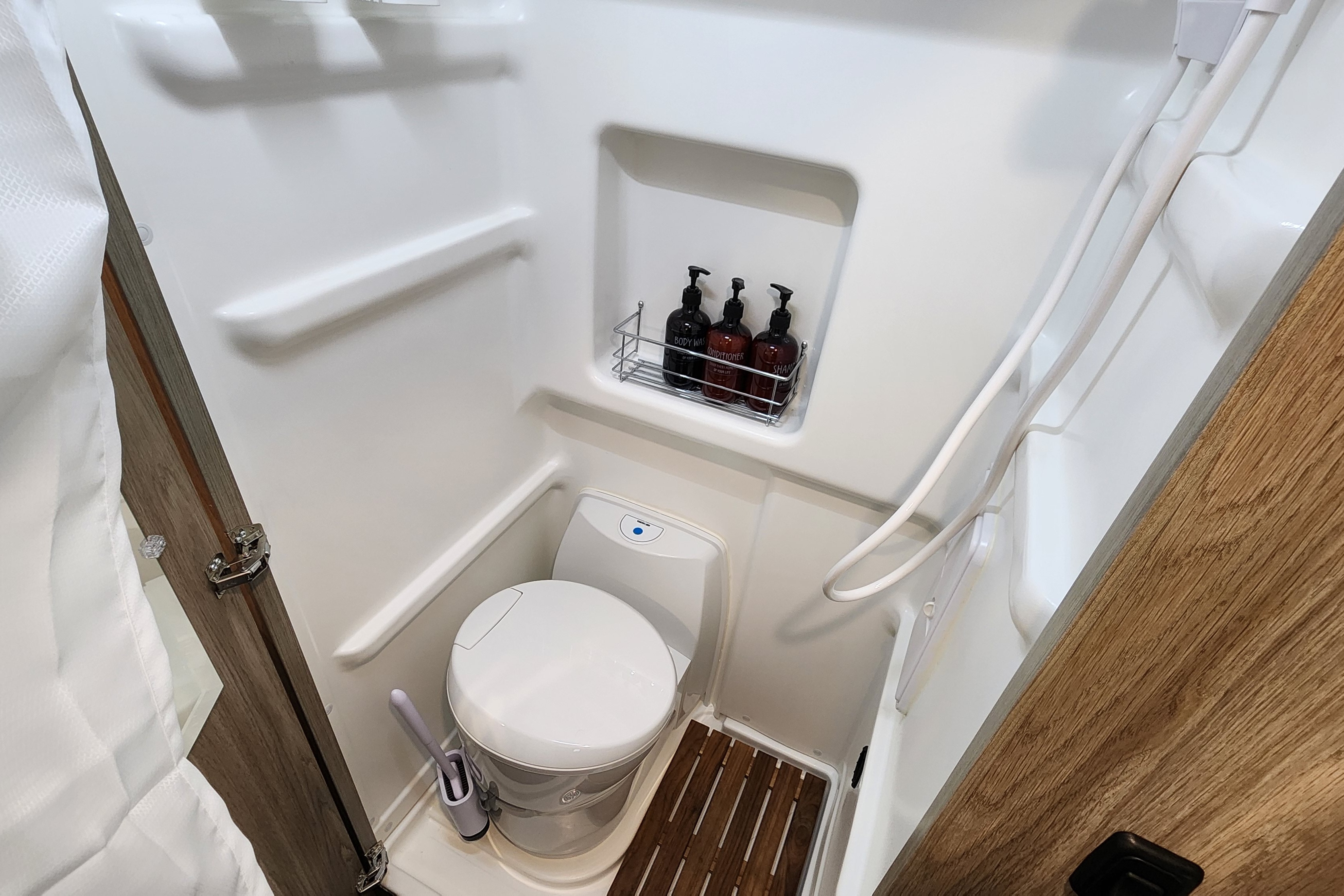 Winnebago Solis 59P NP w/Solar - Amenities Incl. + Day Trips Available!