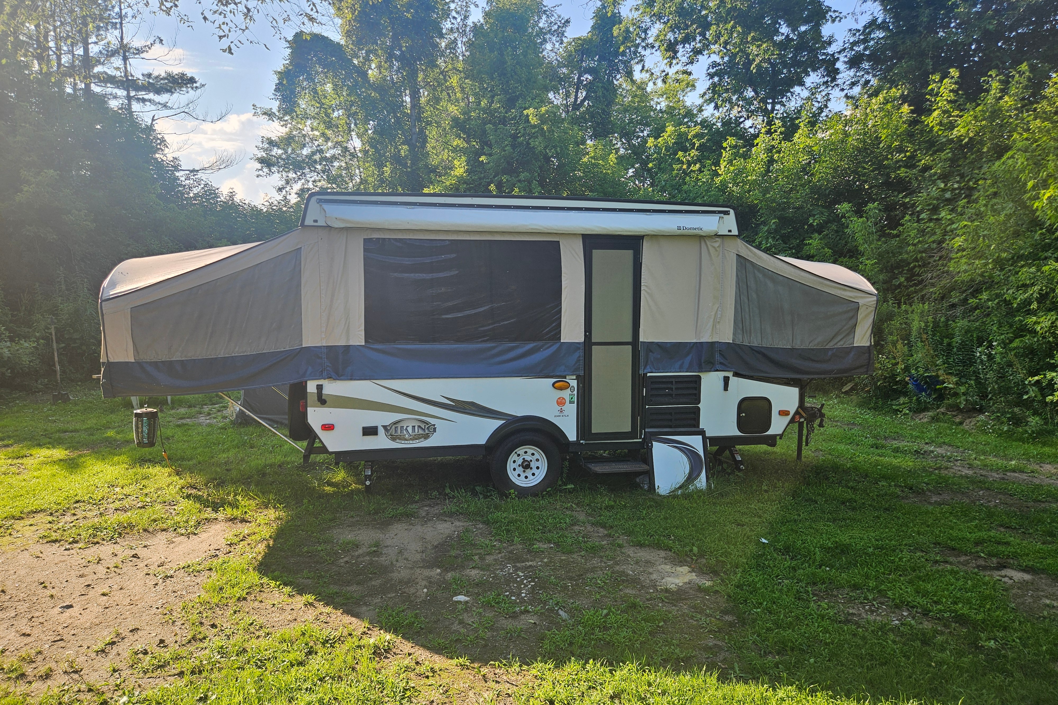 barry's Viking 2308stls Tent Trailer
