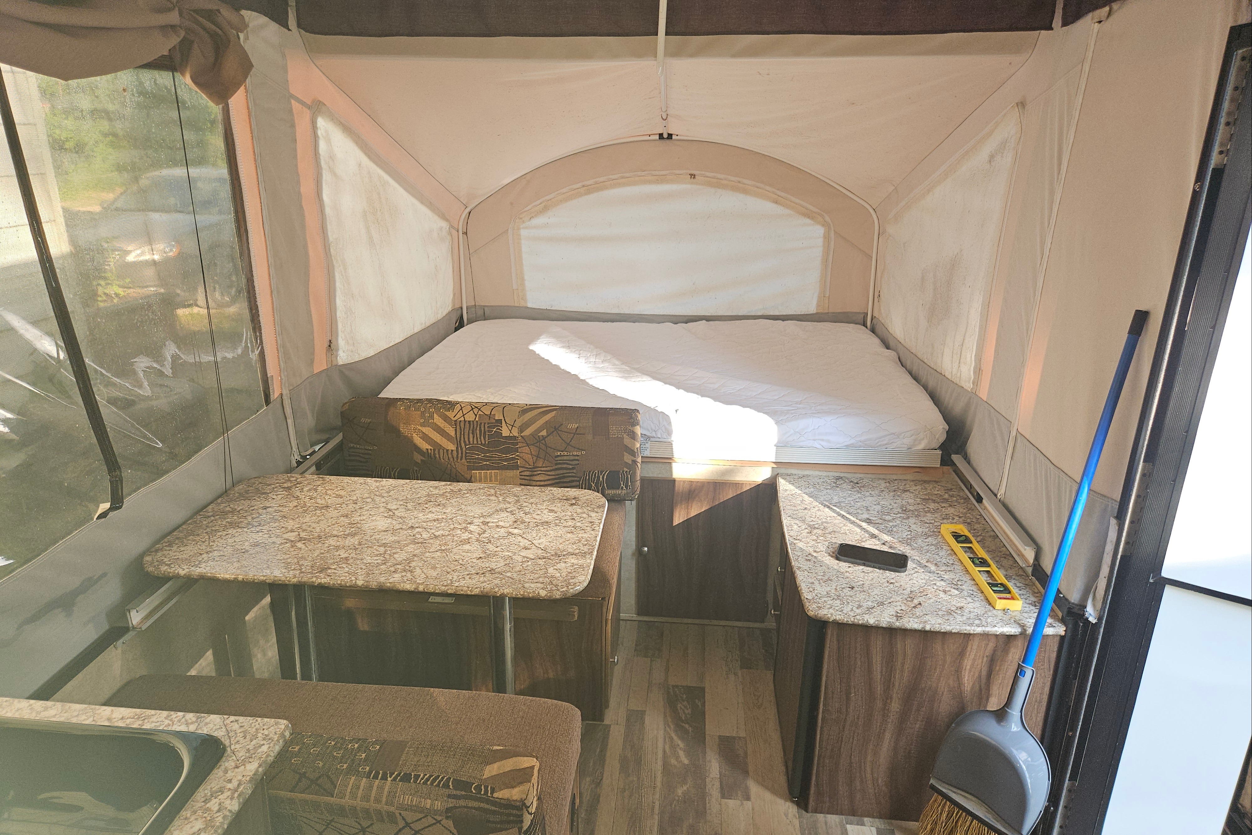 barry's Viking 2308stls Tent Trailer