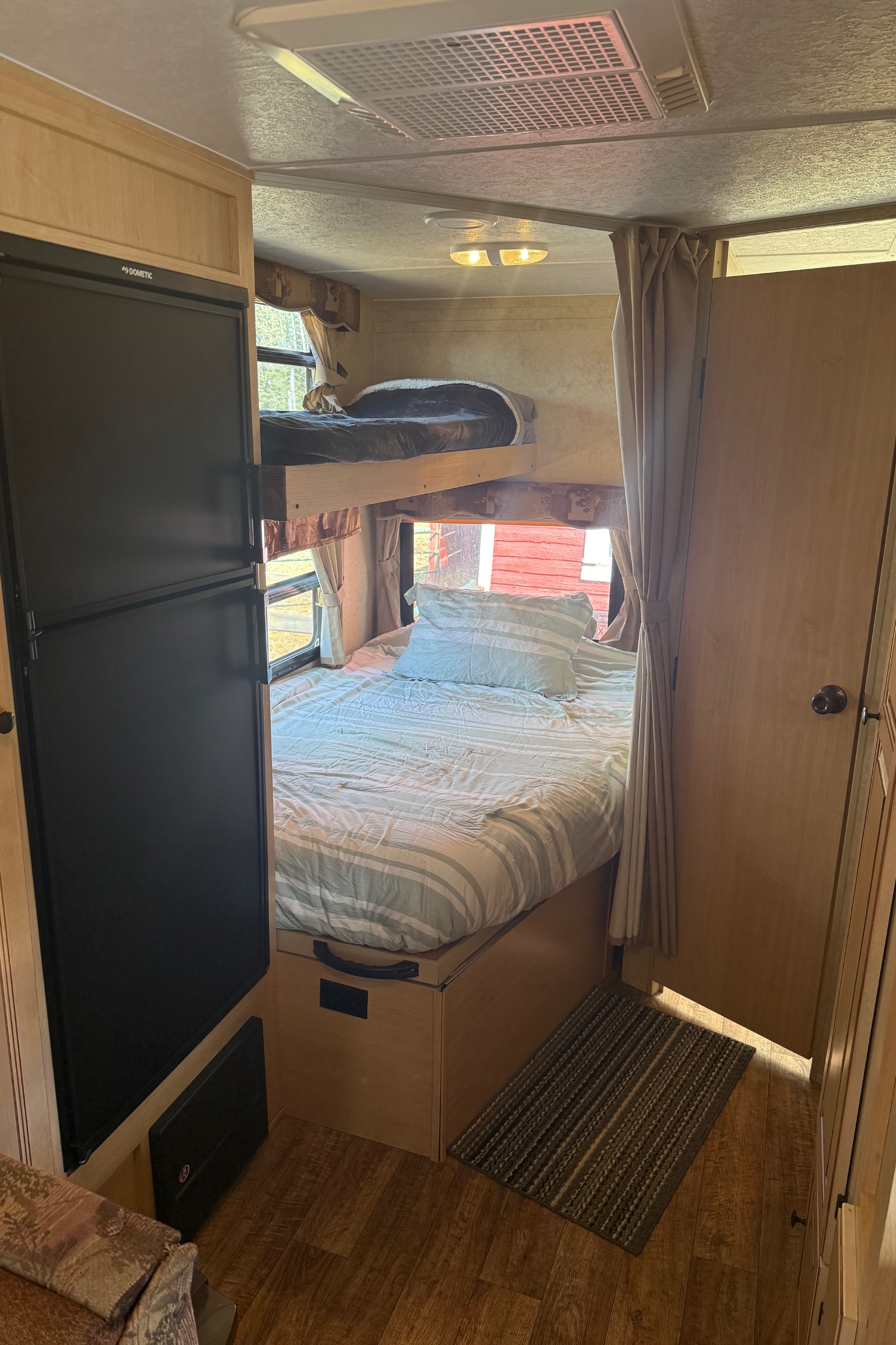 Alyssa's Forest River Flagstaff 29BHSS Travel Trailer
