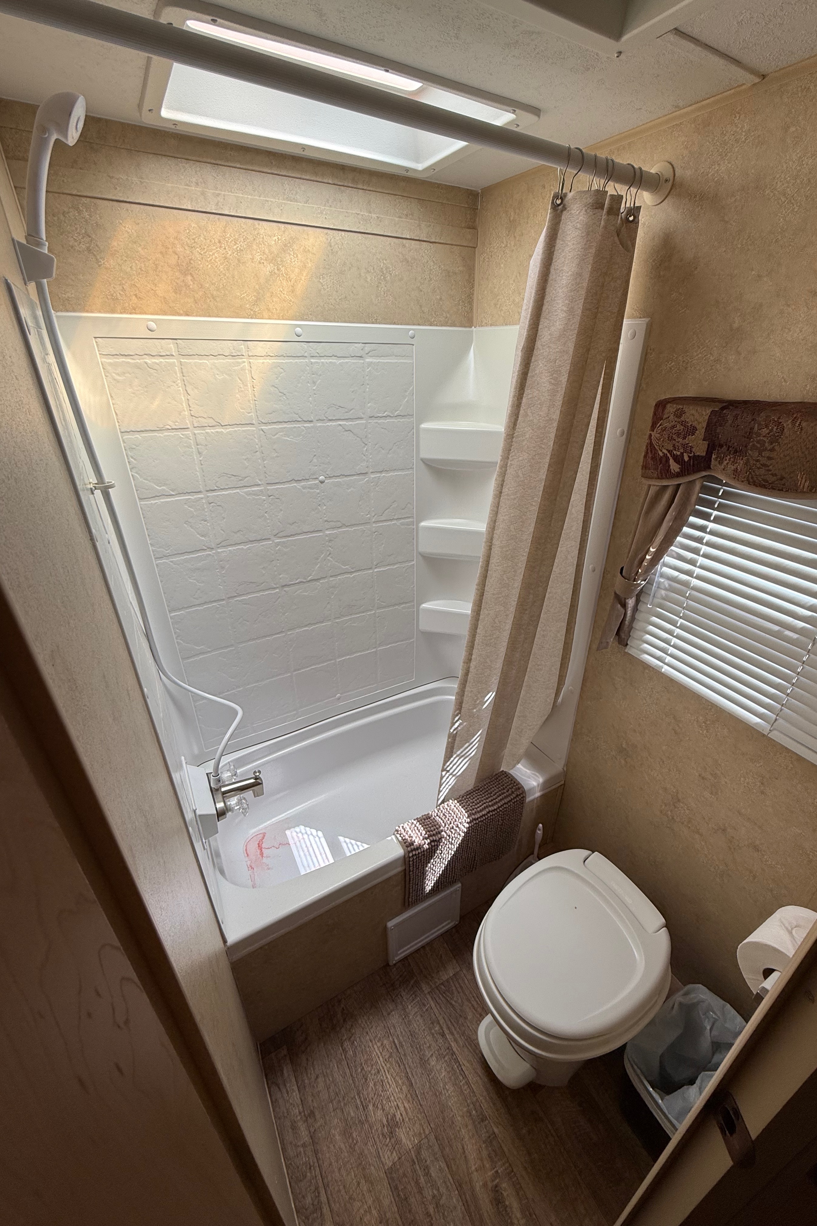 Alyssa's Forest River Flagstaff 29BHSS Travel Trailer