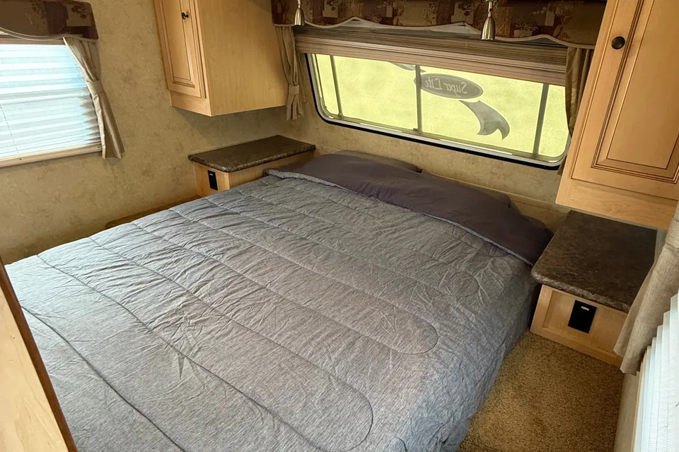 Alyssa's Forest River Flagstaff 29BHSS Travel Trailer