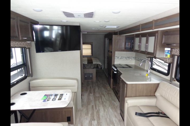 nancy's Thor Motor Coach Hurricane 29M Class A