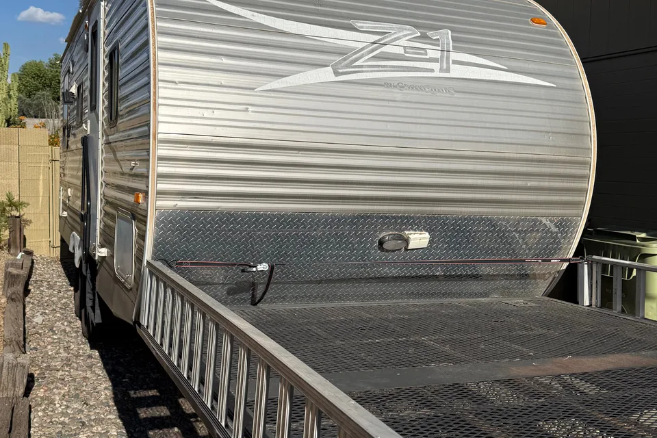 Dylan's Crossroads Z-1 Toy Hauler
