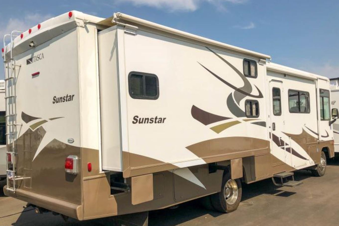 Bunkhouse Winnebago